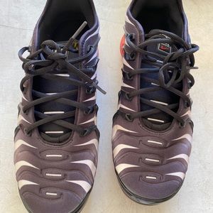 Nike air vapor max plus size 10.5